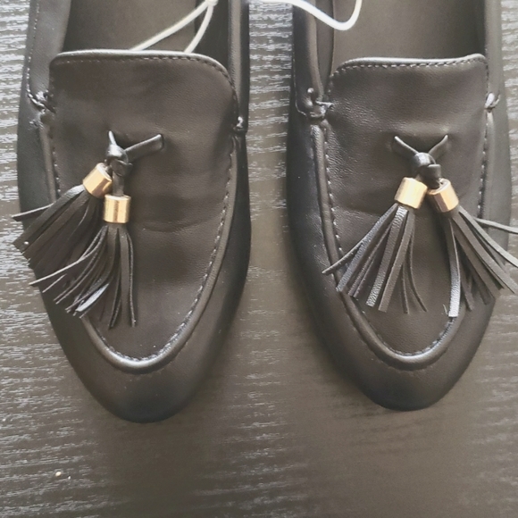 Madden Girl Size 7 Loafers - Picture 2 of 3